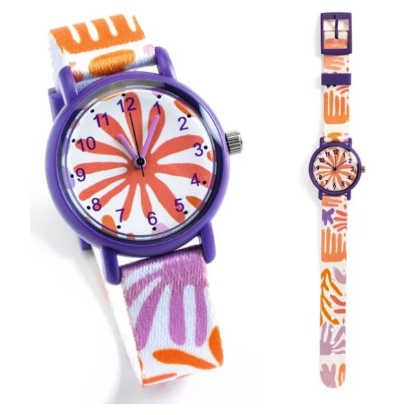 A beautiful, artistic and elegant quartz wrist watch with a stylish raccoon theme to help children learn to tell time; with attractive woven band and a secure clasp An educational, analog watch, it has 2 dials; 1 for hours and 1 for minutes to help make telling time easier and more intuitive Silent in operation, it has sweep hour, minute and second hands. Its superior engineering makes this time piece very accurate. SR626SW button battery included for long life. Shock resistant and water resistant, it will withstand the active child, it can hold up to accidental splashes and rain (not suitable for bath, shower or swimming) A great gift for boys and girls ages +5 3070900004337 DD00433