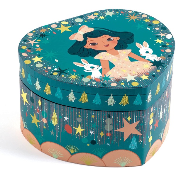 A special musical jewelry box for holding all your most valuable things; safe, secure and where you can find them Turn the handle and open the top and it plays “Tales from the Vienna Woods” as the dancer spins on her stage; the song plays for 2.5 minutes Watch the ballerina dance and spin in the mirror backdrop Made form the highest quality wood, plastic and metal, each box is lines with a soft luxurious velvet to keep everything protected A great gift for children 3 + SKU 3070900060821